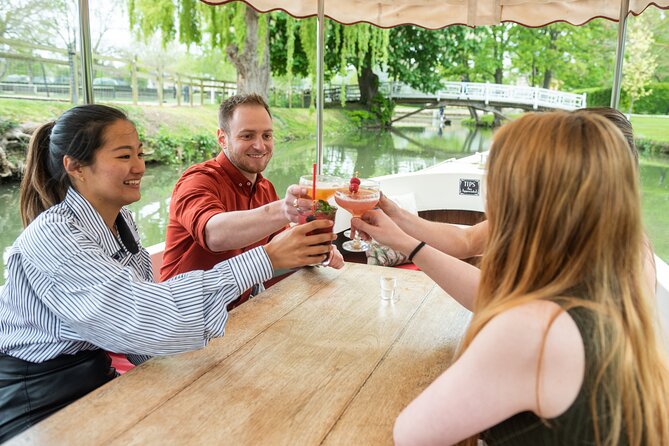 Evening Cocktail Cruise in Oxford - What this Oxford river cruise is really like