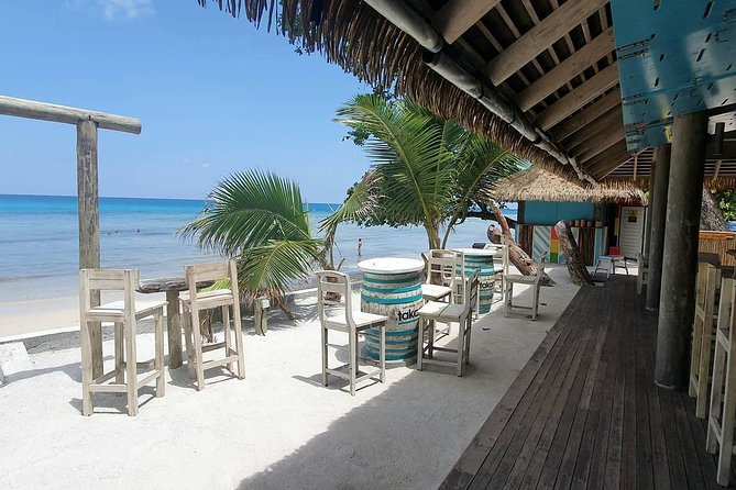 Exclusive night tour | Bar & Club, Casino | Mahe, Seychelles | 4h - Katiolo Nightclub is a date-specific choice
