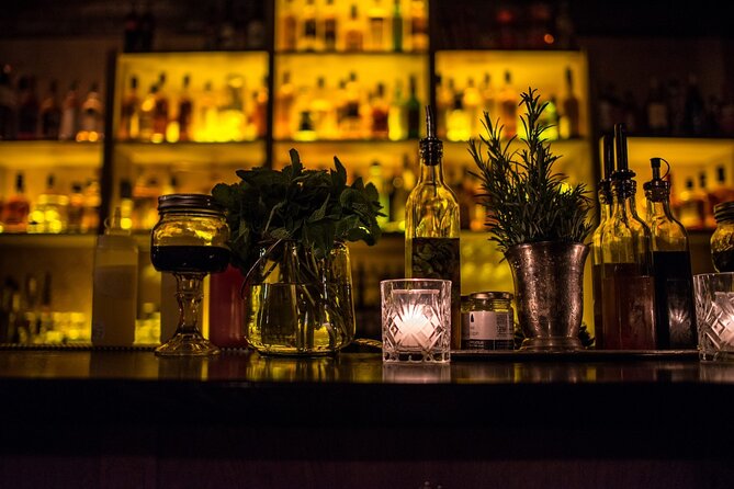 Explore Hidden bars and Speakeasies in Paris - Secret entrances and the six-minute walk