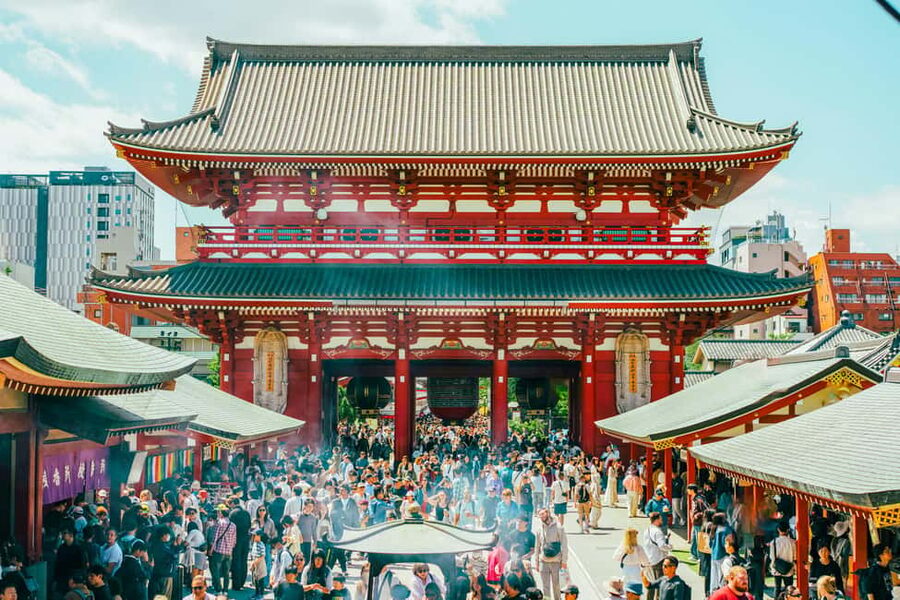 Explore Hidden Tokyo: Local Barhopping & Nightlife in Koenji - Who should book this Koenji night out?