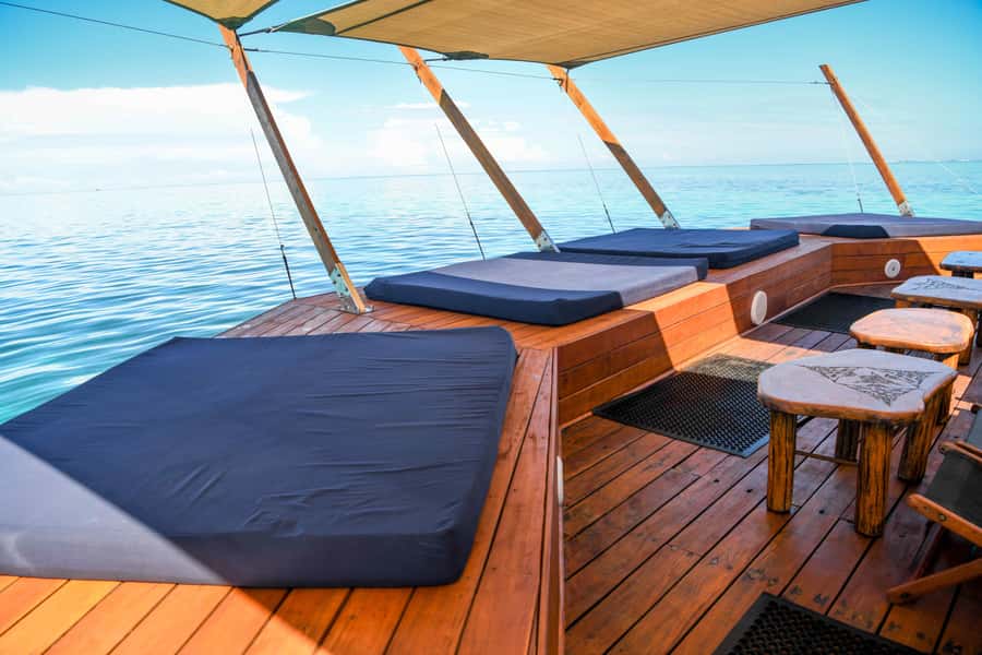 Fiji: Cloud 9 Floating Bar and Pizzeria Day Trip - Is Cloud 9 suitable for children?