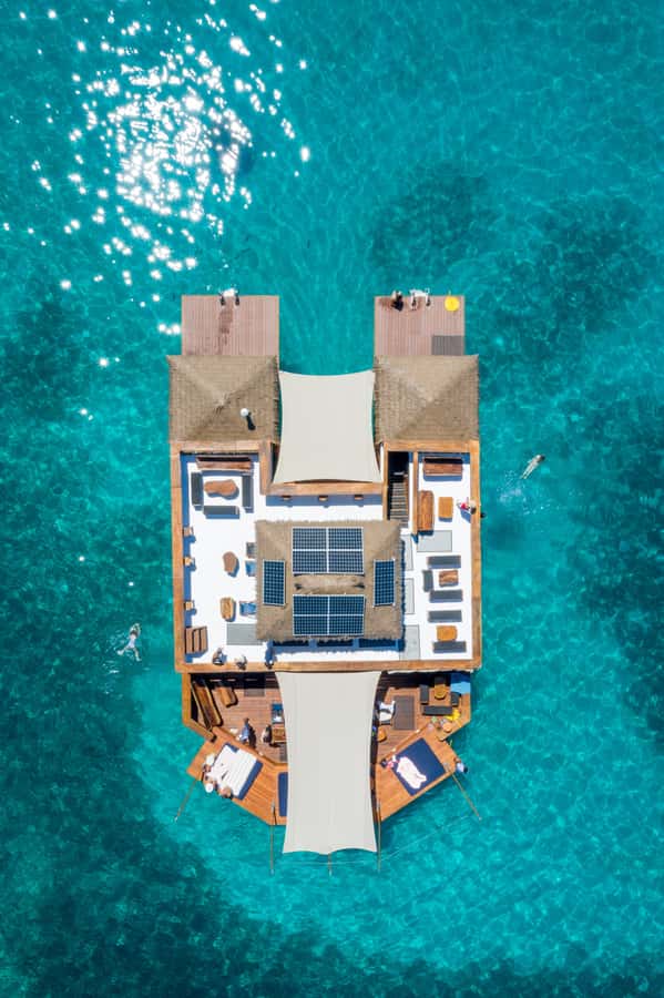 Fiji: Cloud 9 Floating Bar and Pizzeria Day Trip - Is Cloud 9 worth $107?