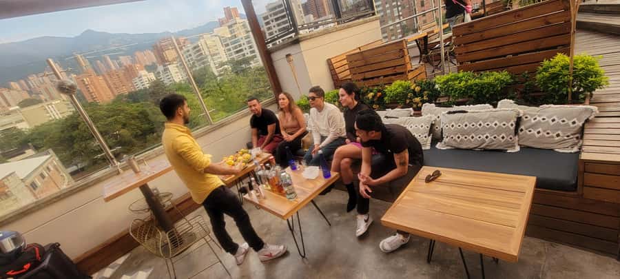 Flavours Of Colombia Fruit & Cocktail Tasting - Who should book this Medellin activity