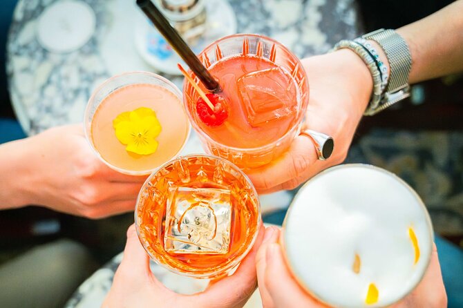 FOOD Tour with Roof Top Bar in Helsinki - Esplanadi Park adds a breathing space