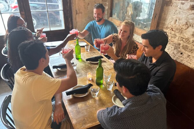 French Quarter Small-Group Cocktail and Foodie Crawl - Why the Small Group Matters