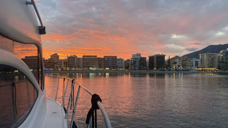 Fuengirola: Sunset Boat Tour - Cocktail Dinner & Champagne - What kind of evening is this?