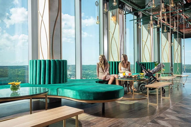Gdańsk: Olivia Star Sky-High Views, Dinner, and Cocktails - The Lift to the 32nd Floor