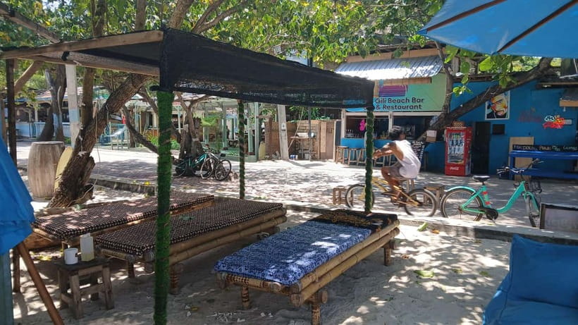 Gili Trawangan: Beach Massage with Sunset and Cocktail - Choosing Balinese or Lombok massage