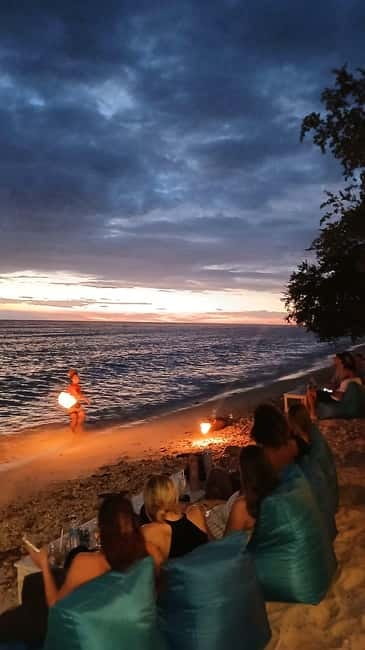 Gili Trawangan: Experience The Gili Fireshow with Cocktail - Reaching The Gili Beach Bar from the harbor