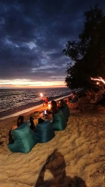 Gili Trawangan: Experience The Gili Fireshow with Cocktail - What the 30 to 45-minute fire show is like