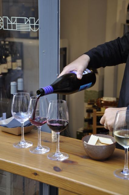 Girona Evening Food Tour & Tapas Bar Experience - Who should book this Girona food tour?