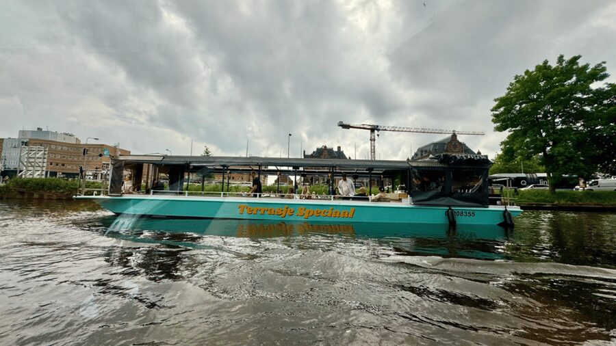 Groningen: Terrace Boat Experience with a Cozy Bar - Who Will Enjoy This Boat Most