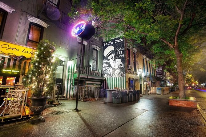 Guided Walking Tour of Greenwich Village Nightlife - Why Greenwich Village works so well after dark