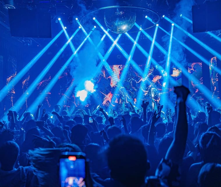 Hanoi: Guided Bar Crawl with Drinks and Nightclub Entry - What the $52 price really covers