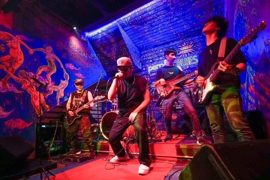 Hanoi: Guided Bar Crawl with Drinks and Nightclub Entry - The final club and included entry