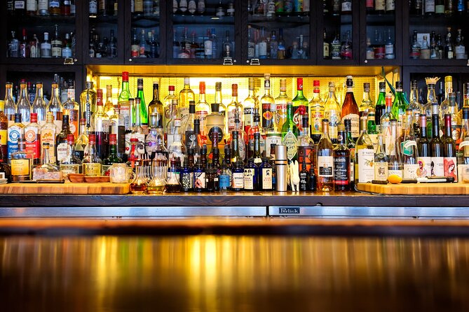Haunted French Quarter Original Cocktail Tour - Group size, atmosphere, and comfort