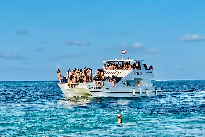 Hip Hop adult only Party Boat with Unlimited drinks& sand-bar - Getting to Playa Bibijagua for the 3 pm start