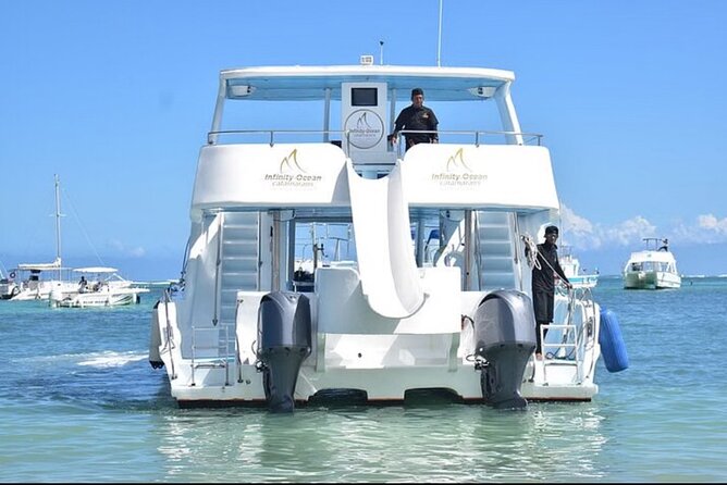 Hip Hop adult only Party Boat with Unlimited drinks& sand-bar - The first stop: about 30 minutes near Anorak