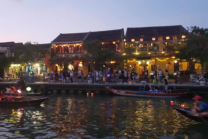 Hoi An Nightlife Tour with Hoi An Ancient Walking Tour, Boat Ride, Night Market - Crossing the Japanese Covered Bridge