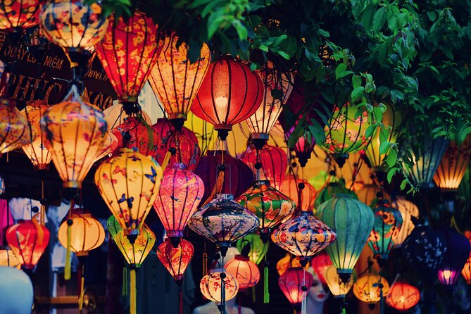 Hoi An Old Town Secret Cocktail Experience with Local Host - Stop three: Hoi An Ancient Town