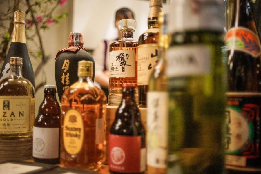 Hoi An: Secret Cocktail Experience in Old Town - Five-minute walks keep the night moving