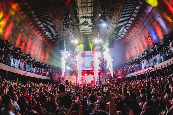 Hollywood Club Crawl in Los Angeles - Photos and memories from the crawl