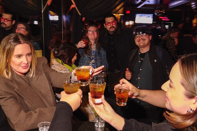 Hollywood Cocktails and True Crime Tour: 3 Drinks Included - Who should book this tour?