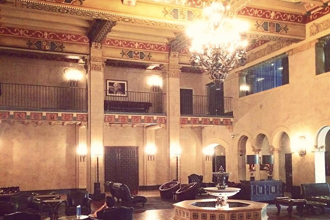 Hollywood Speakeasy Bar Tour - The Frolic Room and a taste of old Hollywood