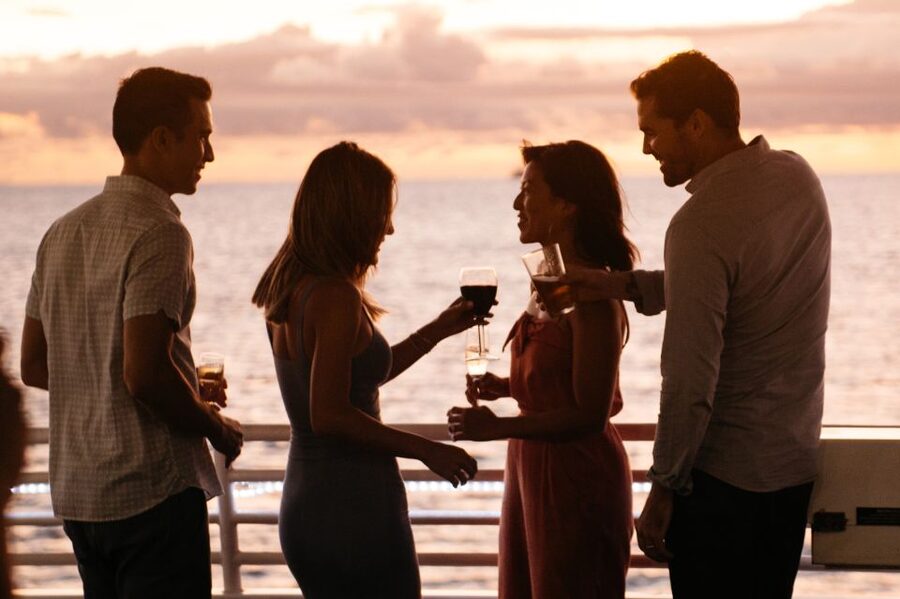 Honolulu: Waikiki Sunset and Cocktail Cruise - Key points to know before you book