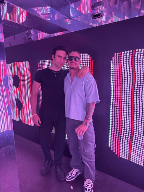 Ibiza: Nightlife Insider Tour with Pre-Club Drinks - Meeting in Ibiza Town, with room for a change of scene