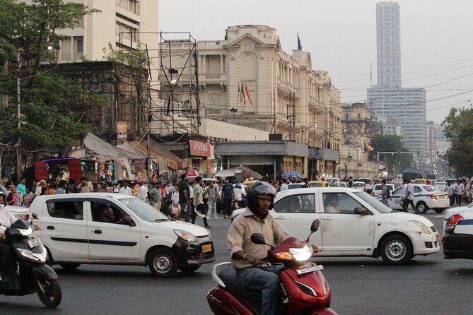 Kolkata Midtown Madness- A Street Food & Nightlife Tour - Starting at The Oberoi Grand at 5 pm