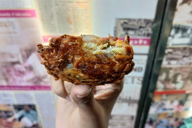 Kolkata Midtown Madness- A Street Food & Nightlife Tour - A 200-year-old Kali temple in Bowbazar