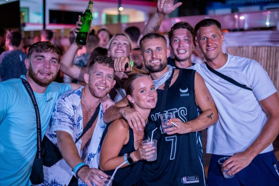 Krabi Pub Crawl - Join Nomads For The Best Night in Ao Nang! - What the $28 price really includes