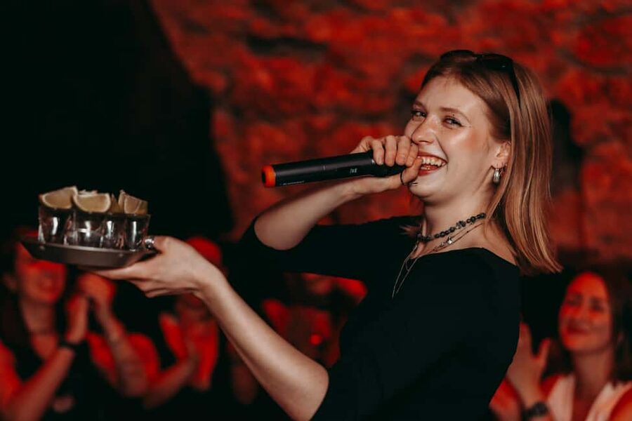 Krakow: 6 pm Tipsy Bar Tour With Karaoke+Twist (Thu-Fri-Sat) - How to pace the four hours