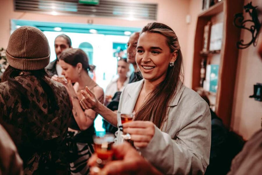 Krakow: 6 pm Tipsy Bar Tour With Karaoke+Twist (Thu-Fri-Sat) - The opening hour of vodka, rum, gin, and beer