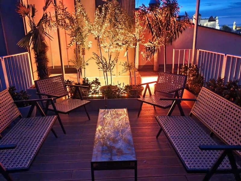 Krakow: Hidden Rooftop Bar Reservation with 1 Cocktail - Is SIX Rooftop Bar Worth Booking?