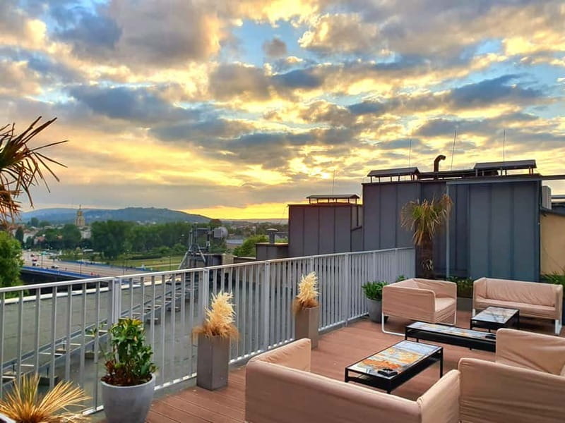 Krakow: Hidden Rooftop Bar Reservation with 1 Cocktail - What Your Two-Hour Reservation Really Includes