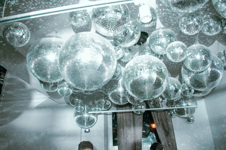Krakow: Pub, Bar & Club Crawl - The international crowd and social side