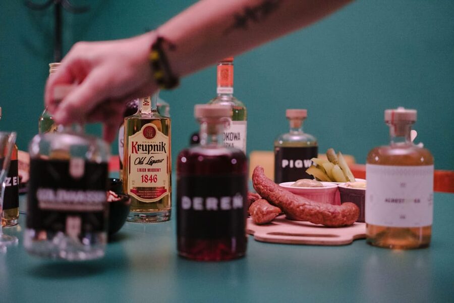 Krakow: Vodka Tasting in Hidden Bar - Finding LostBar behind the apartment door