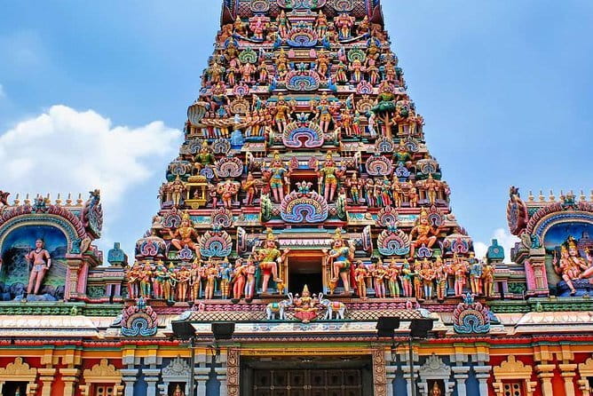 Kuala Lumpur Night City Tour: Experience the Nightlife - One hour around Petaling Street and Chinatown