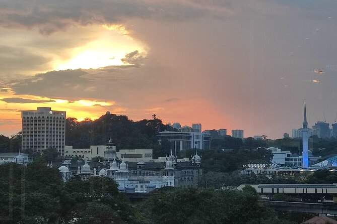 Kuala Lumpur's Nightlife Secrets and Street Food - Chocolate tea and quirky cocktails