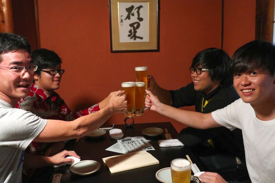 Kyoto : Bar Hopping Tour in Pontocho Alley at Night - What the guide adds to the evening