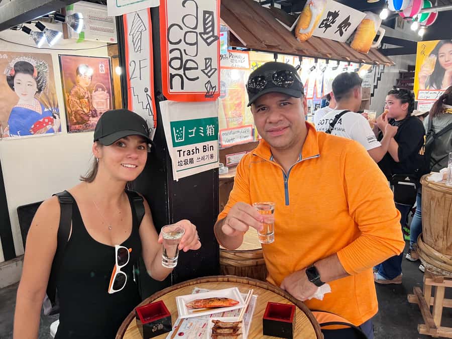 Kyoto: Food and Drink Bar Hopping Tour with Local Guide - Key points at a glance