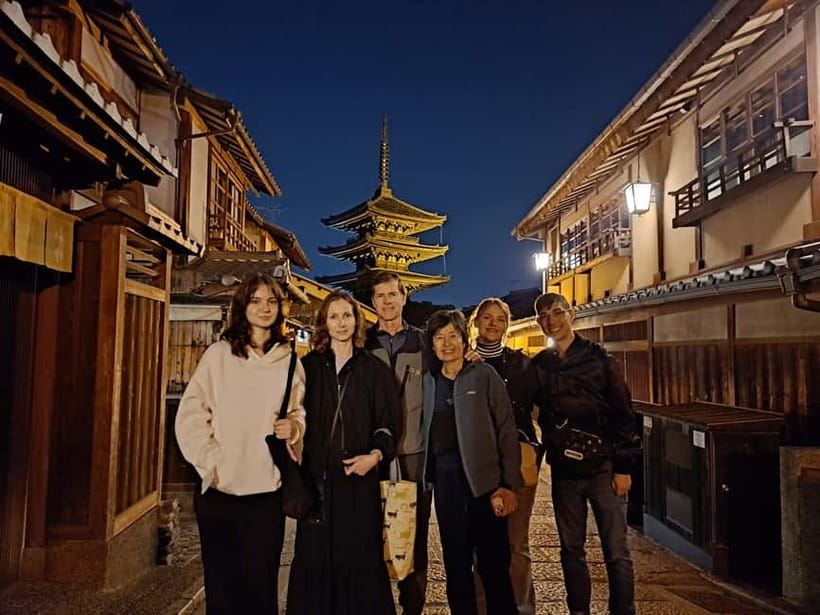 Kyoto: Izakaya Nightlife Tour with Local Guide - Is $80 a fair price?