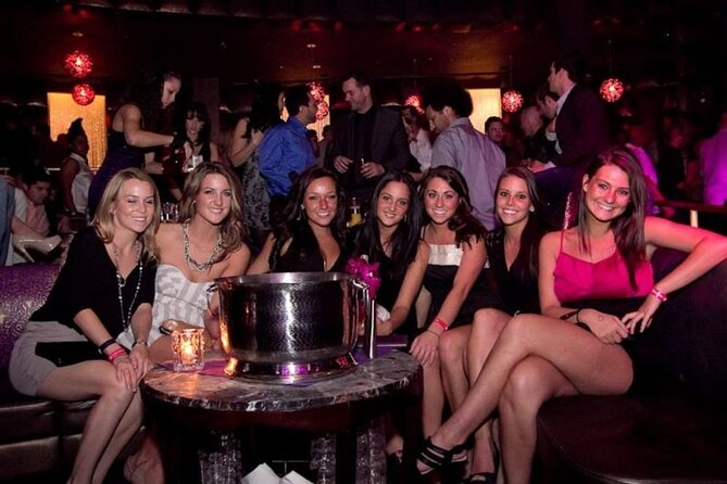 Las Vegas Bar Crawl by Party Bus with Free Drinks - The final club changes by night