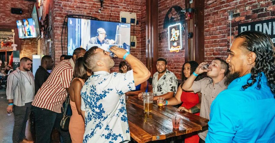 Las Vegas: Club Crawl and Party Bus with Free Drinks - Starting at 7 West Flamingo Road