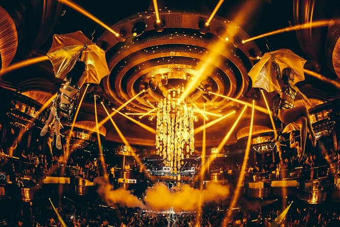 Las Vegas Club Crawl with Party Bus and Free Drinks - Stop one: begin the night with a club crawl format