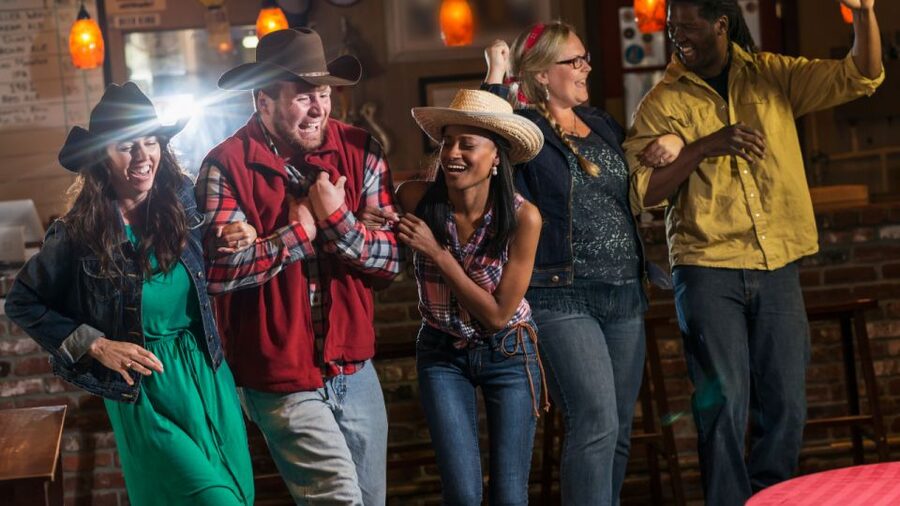 Las Vegas: Country Bar Crawl by Party Bus w/ Mixed Drinks - Live music and line dancing can change the mood
