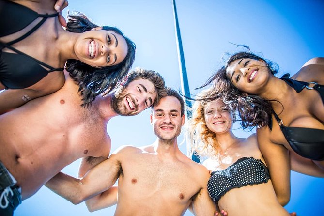 Las Vegas Day Club Crawl & Party Bus VIP Tour - What the $54 Las Vegas pool crawl actually offers