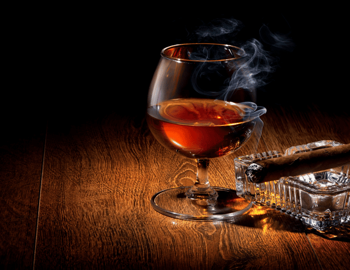 Las Vegas: Mobsters, Casinos, and Speakeasy Bar Crawl - Meeting the guide at the Plaza Hotel